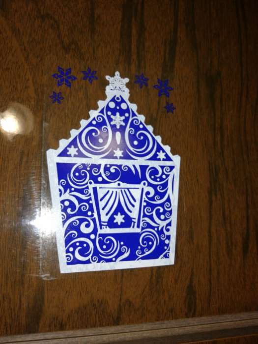 Фотография покупателя товара Набор наклеек на окна "Новогодний" синий цвет, ёлочка, дом, 37 х 37 см - Фото 2