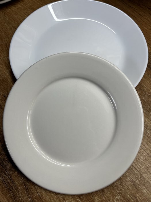 Фотография покупателя товара Тарелка пирожковая с утолщённым краем Доляна White Label, d=15 см, фарфор, белая - Фото 3