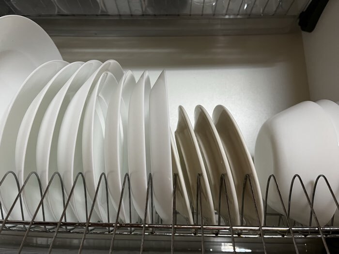 Фотография покупателя товара Тарелка пирожковая с утолщённым краем Доляна White Label, d=15 см, фарфор, белая - Фото 4