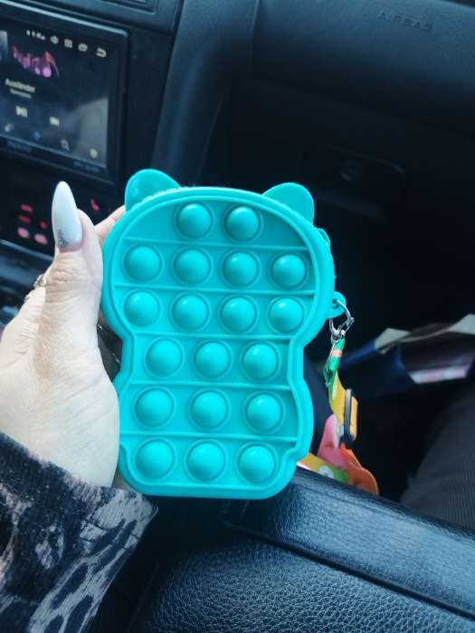 Фотография покупателя товара Сумка для девочки «Кошечка», поп ит, силиконовая, на молнии, розовая - Фото 2