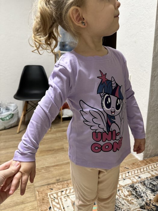 Фотография покупателя товара Футболка для девочки с длинным рукавом KAFTAN: «Пони», сиреневая, размер 34, рост 122-128 см - Фото 1
