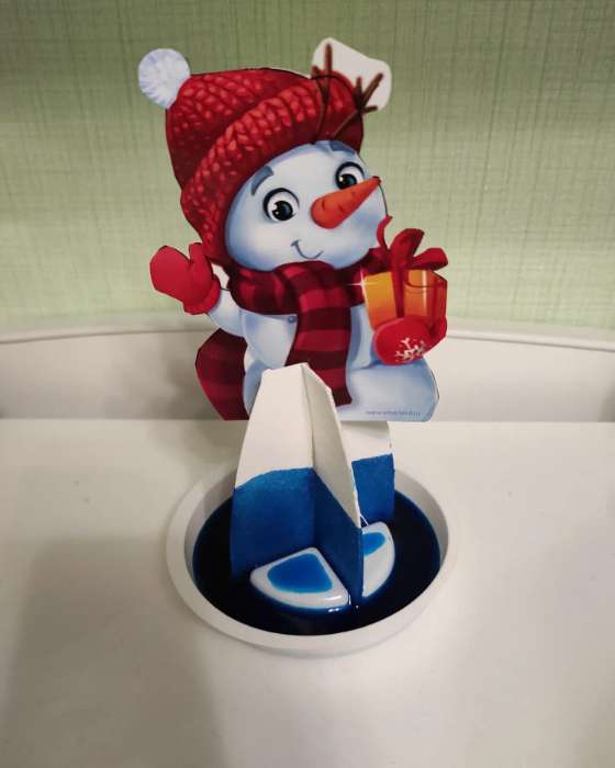 Фотография покупателя товара Набор для творчества «Лучистые кристаллы»: Снеговик, цвет синий - Фото 6
