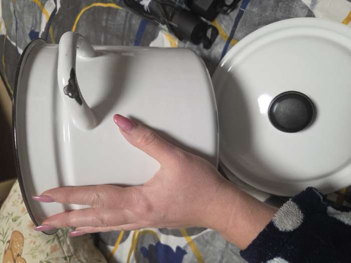 Фотография покупателя товара УЦЕНКА Кастрюля, 10 л, цилиндрическая, без деколи, без крышки, белая - Фото 5