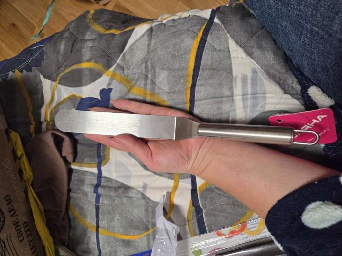 Фотография покупателя товара Кондитерская лопатка - палетка изогнутая Доляна, 26.5×3 см, рабочая часть 14.5 см, серебристая - Фото 1