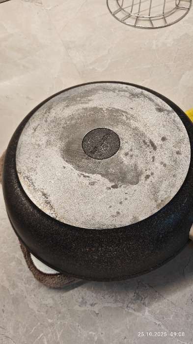 Фотография покупателя товара Сковорода KUKMARA Granit Ultra original, d=26 см, пластиковая ручка, антипригарное покрытие, алюминий, чёрная - Фото 7