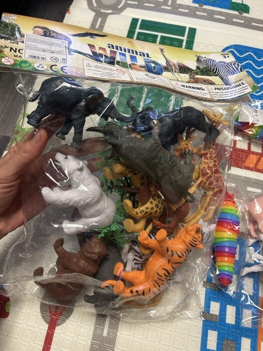 Фотография покупателя товара Набор фигурок животных «Удивительный мир», 12 предметов - Фото 1