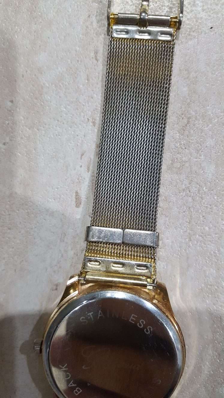 Фотография покупателя товара Часы наручные женские, металлический ремешок d=3.5см - Фото 1