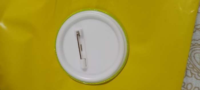 Фотография покупателя товара Светоотражающий значок «Мордочка мопса», d=5.8 см, МИКС - Фото 2