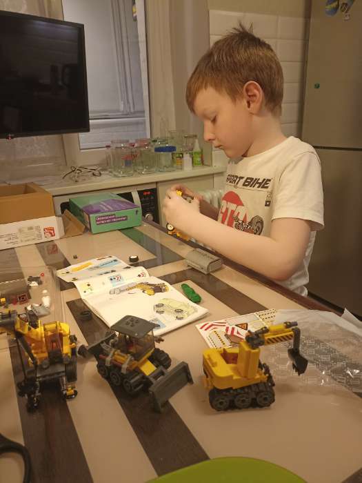 Фотография покупателя товара Конструктор «Город. Строительство магистрали», 465 деталей - Фото 1