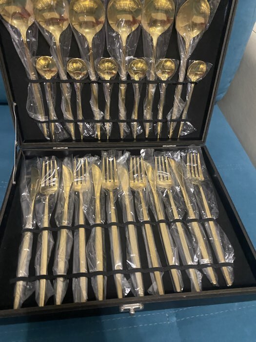 Фотография покупателя товара Столовые приборы «Оску», 24 предмета, в коробке, нержавеющая сталь, золотистые - Фото 3