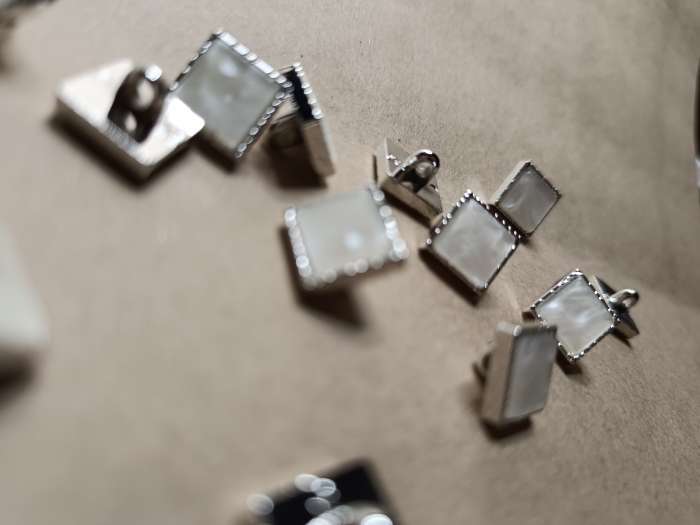 Фотография покупателя товара Пуговицы на ножке, пластиковые, 13×13 мм, набор 10 шт., цвет серебряный - Фото 1