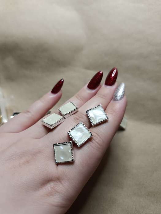 Фотография покупателя товара Пуговицы на ножке, пластиковые, 13×13 мм, набор 10 шт., цвет серебряный - Фото 2