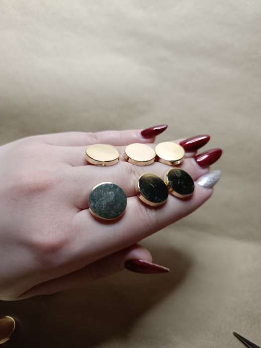 Фотография покупателя товара Пуговицы на ножке, металлические, d=18 мм, набор 10 шт., глянцевые, цвет серебряный - Фото 3