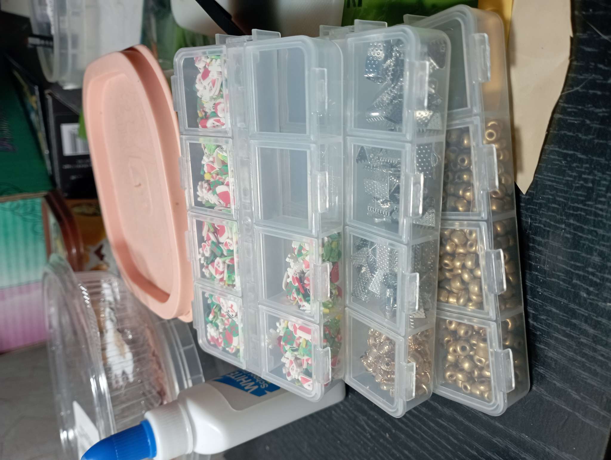 Фотография покупателя товара Органайзер для хранения мелочей, 8 ячеек, с подвесом, 11×6.3×1.5 см, прозрачный - Фото 1