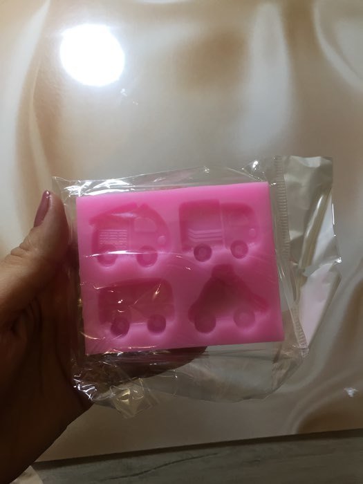 Фотография покупателя товара Молд Доляна «Транспорт», силикон, 8×6,5×1,1 см, цвет розовый - Фото 2