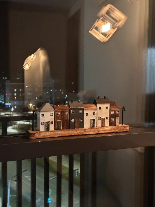 Фотография покупателя товара Вешалка «Улица», 36×5×12.5 см, дерево - Фото 1