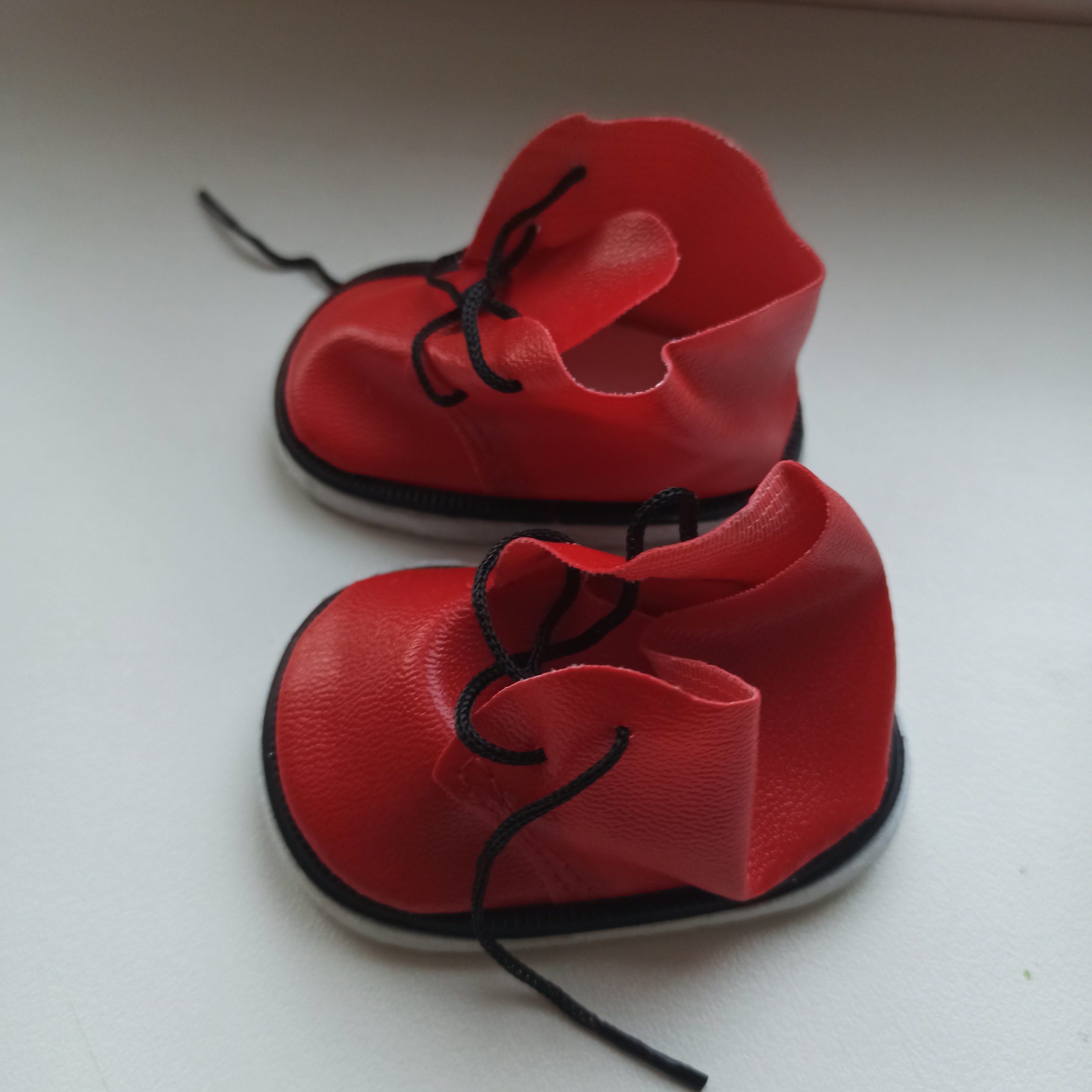 Фотография покупателя товара Ботинки для куклы «Завязки», длина подошвы: 7,5 см, 1 пара, цвет красный - Фото 5