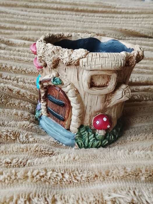 Фотография покупателя товара Декоративное кашпо для цветов «Домик феи», 10×9×9 см, керамическое - Фото 1