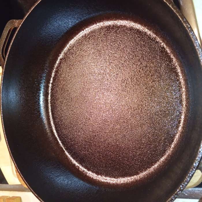 Фотография покупателя товара Жаровня Wild Kitchen, 3 л, d=26 см, лопатка и губка в комплекте. чугун - Фото 3