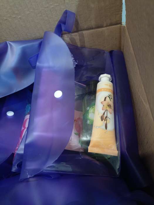 Фотография покупателя товара Косметичка на кнопке для бассейна, с ручкой, фиолетовая/прозрачная - Фото 1