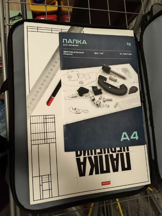 Фотография покупателя товара Папка для черчения и рисунков А3, 470×350×20 мм с ручками, текстильная, фактура «песок» 600D, Calligrata, серая - Фото 2