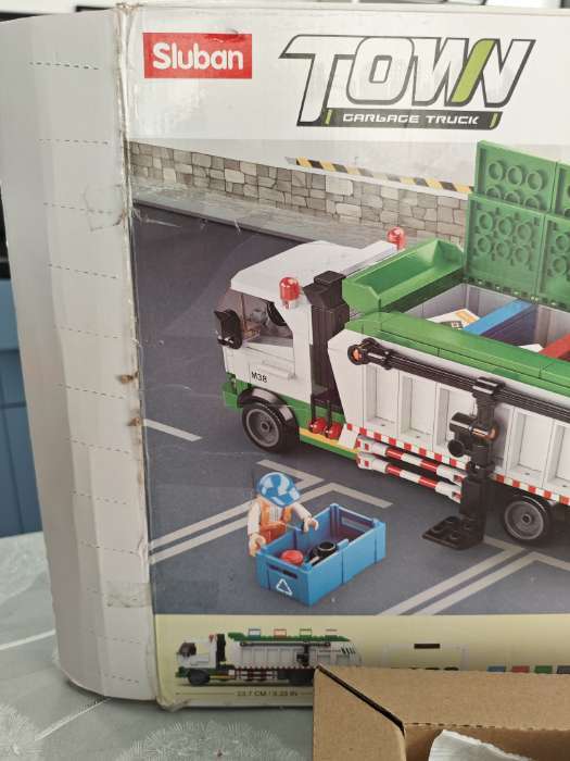 Фотография покупателя товара Конструктор Город «Сортировочный мусоровоз», 432 детали - Фото 2