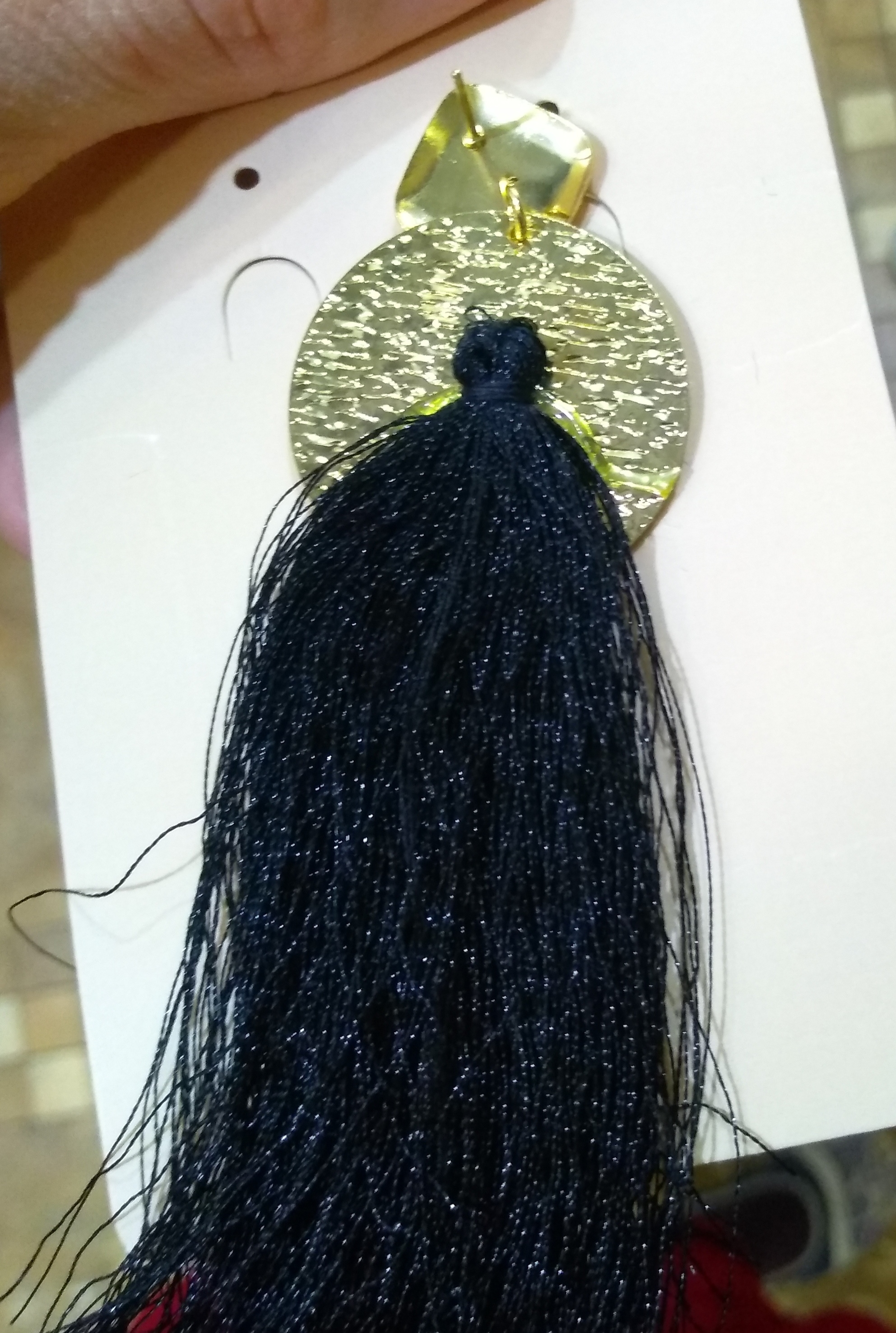 Фотография покупателя товара Серьги ассорти «Кисти» хинди, цвет чёрный в золоте, L кисти 6,5 см - Фото 1