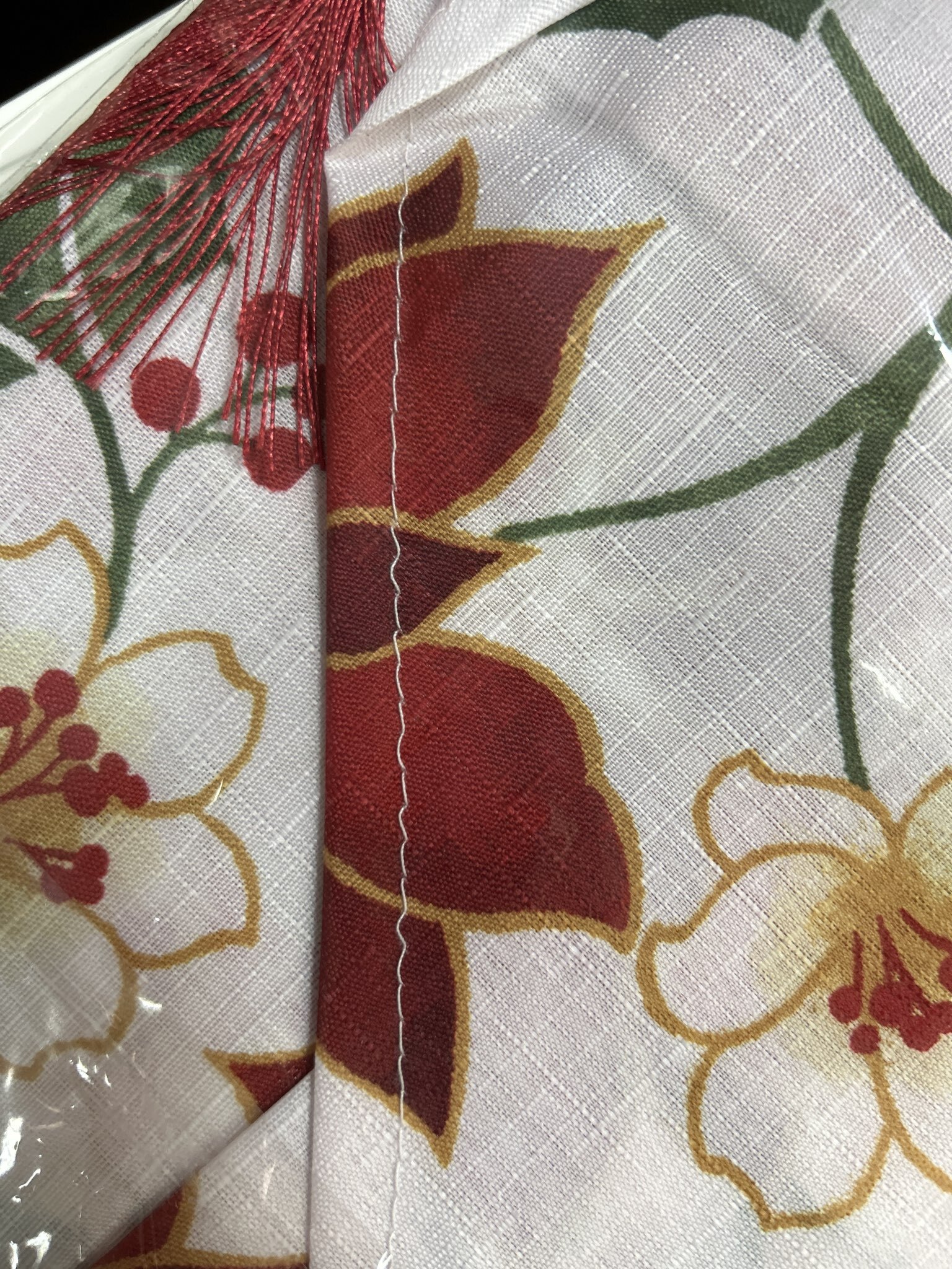 Фотография покупателя товара Дорожка на стол «Доляна. Новогодние ёлки», 35×180 см, бежевая - Фото 1