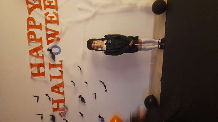 Фотография покупателя товара Карнавальный набор «Загадочная ученица»: воротник, парик с чёлкой, брошь - Фото 1