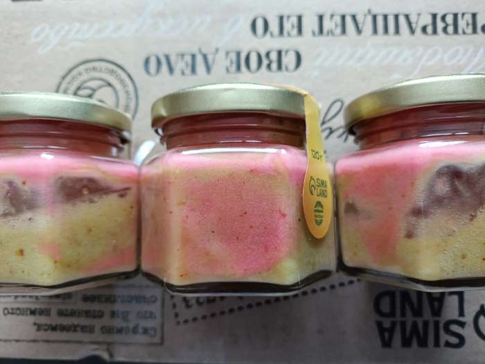 Фотография покупателя товара Мёд кремовый «С новым годом», с фисташкой и малиной, 120 г - Фото 2