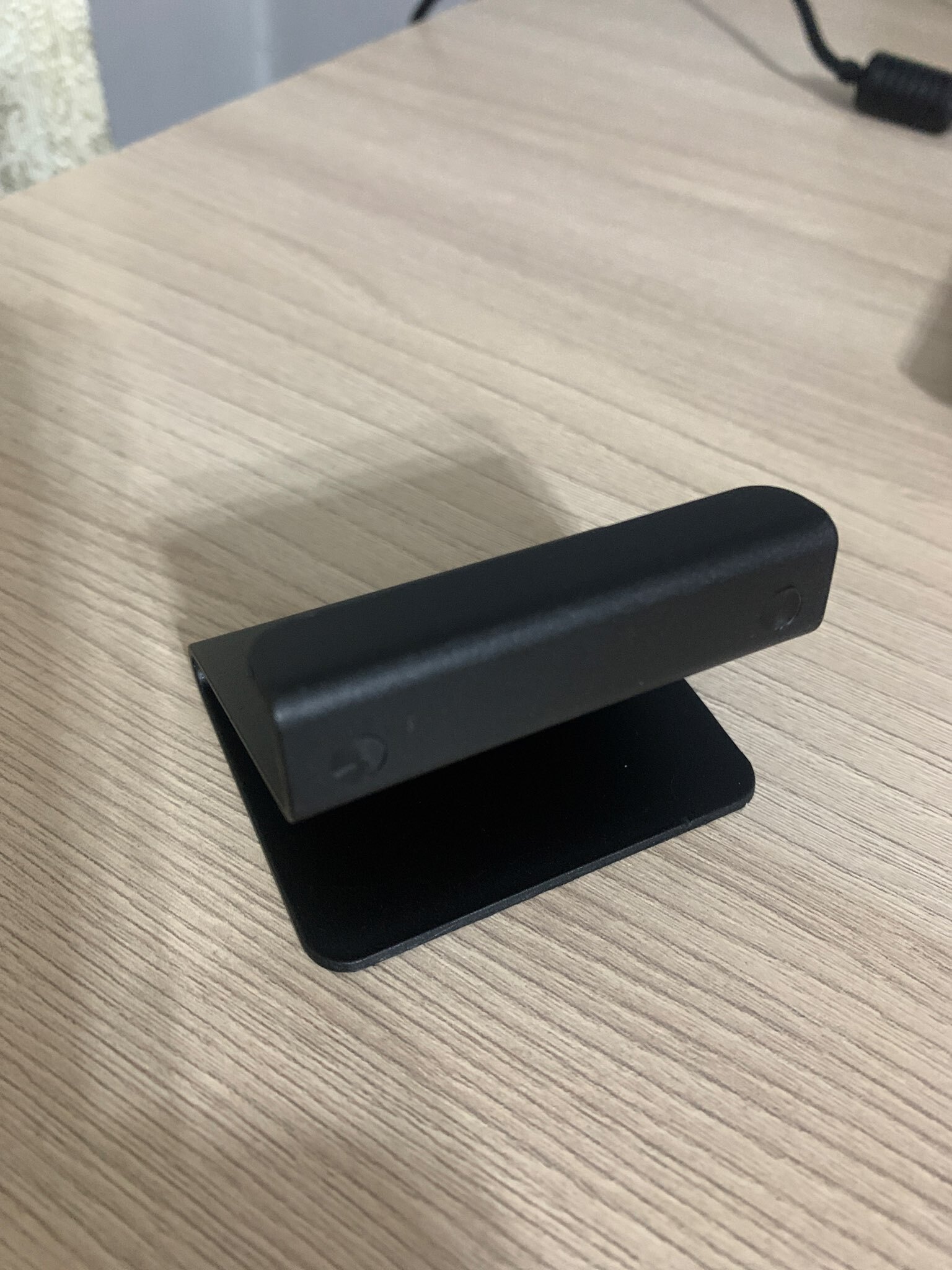 Фотография покупателя товара Подставка для телефона Luazon, фиксированная, чёрная - Фото 2