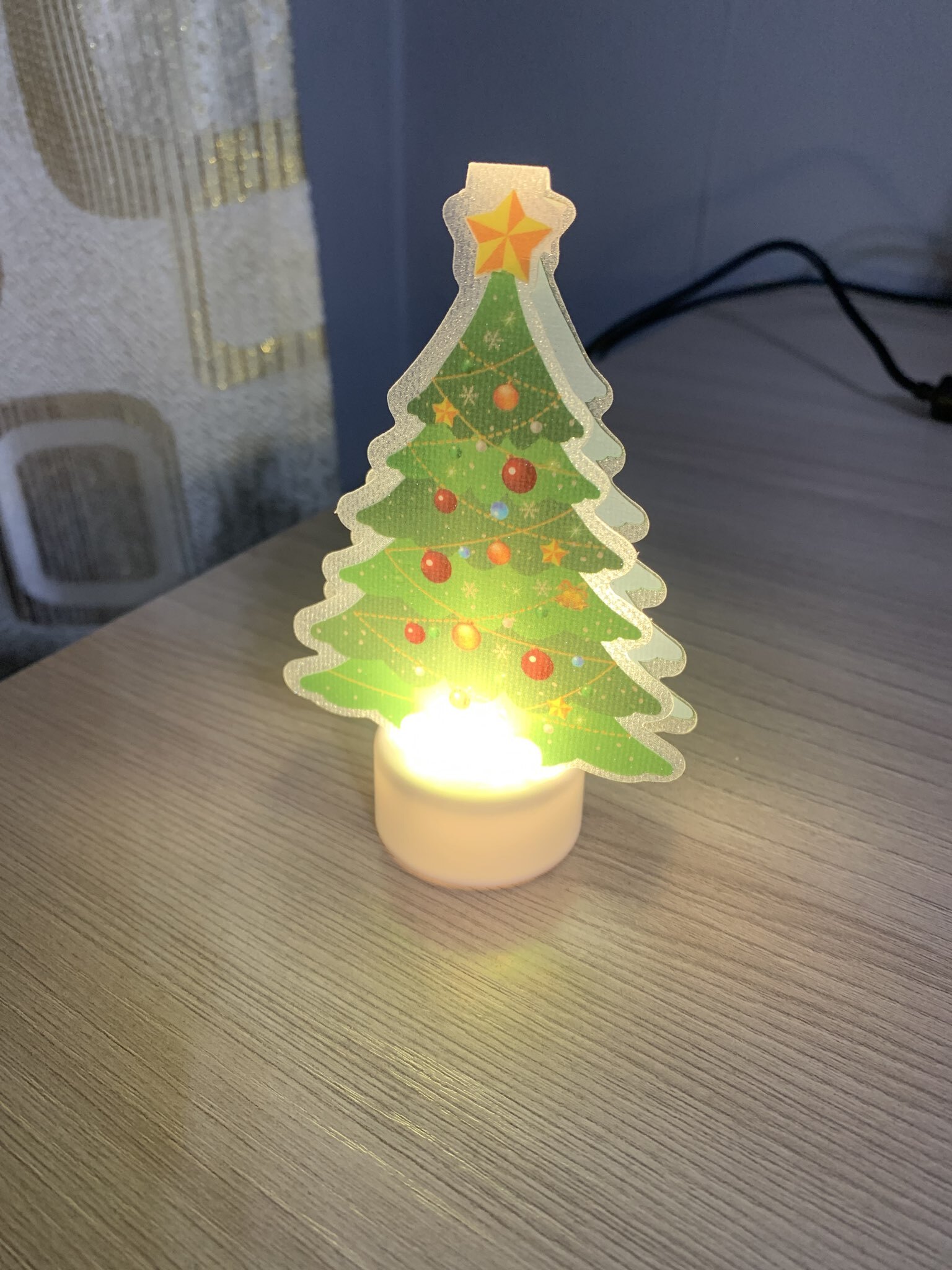 Фотография покупателя товара Световая картинка на подставке «Дед Мороз», 11 см, 1 LED, от батареек, свечение тёплое белое - Фото 1