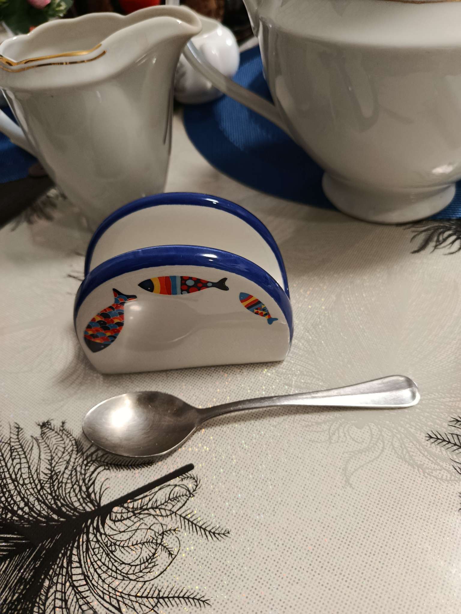 Фотография покупателя товара Салфетница Доляна «Емеля», 9.5×7×4.3 см, белая - Фото 2