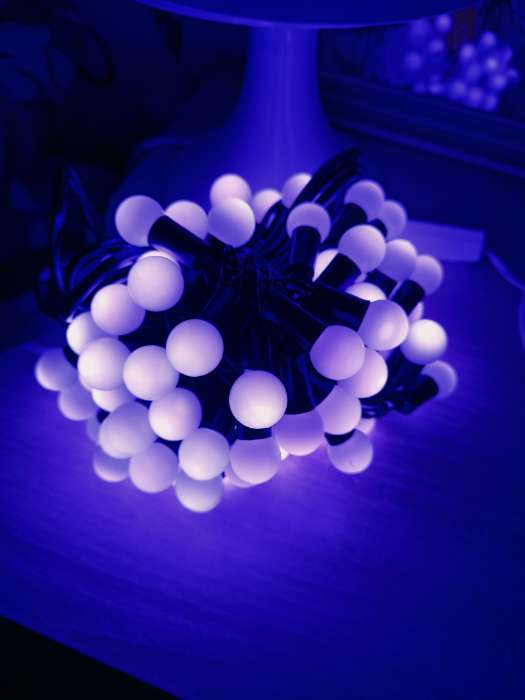 Фотография покупателя товара Гирлянда «Нить» 10 м с насадками «Шарики 1.5 см», IP44, тёмная нить, 100 LED, свечение фиолетовое, 8 режимов, 220 В