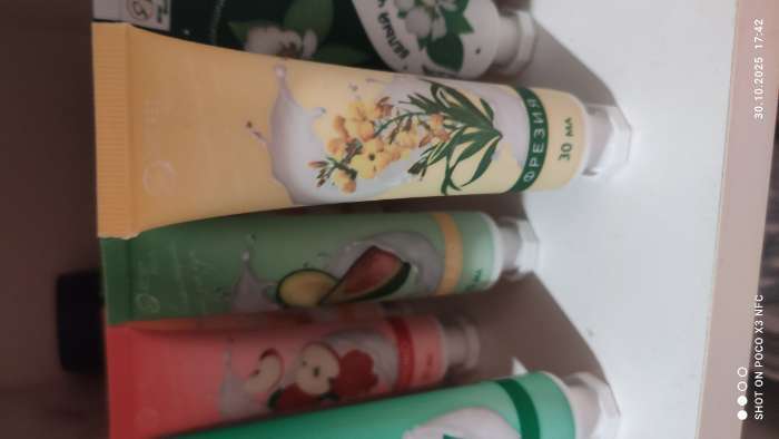 Фотография покупателя товара Крем для рук «Лилия» увлажняющий,  30 мл МИКС - Фото 3