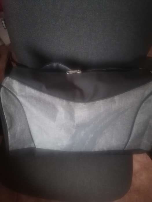 Фотография покупателя товара Сумка спортивная на молнии, регулируемый ремень, средний размер, чёрная/серая - Фото 1