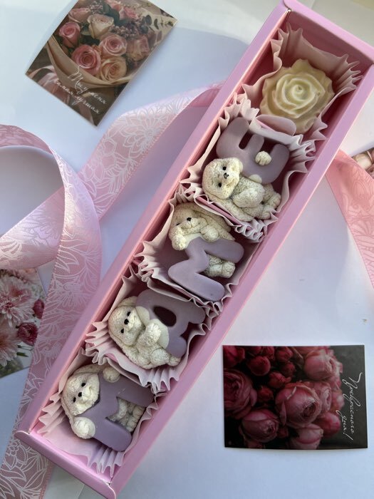 Фотография покупателя товара Коробка для 5 конфет с окном, с тонкими разделителями, белый 21×5.5×3.3 см - Фото 1