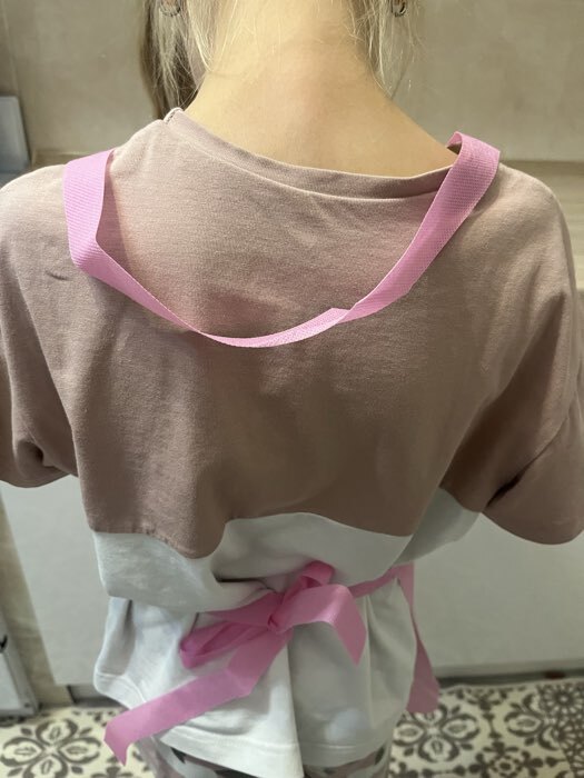 Фотография покупателя товара Фартук для творчества «Единорожка», розовый, 42×63 см - Фото 1