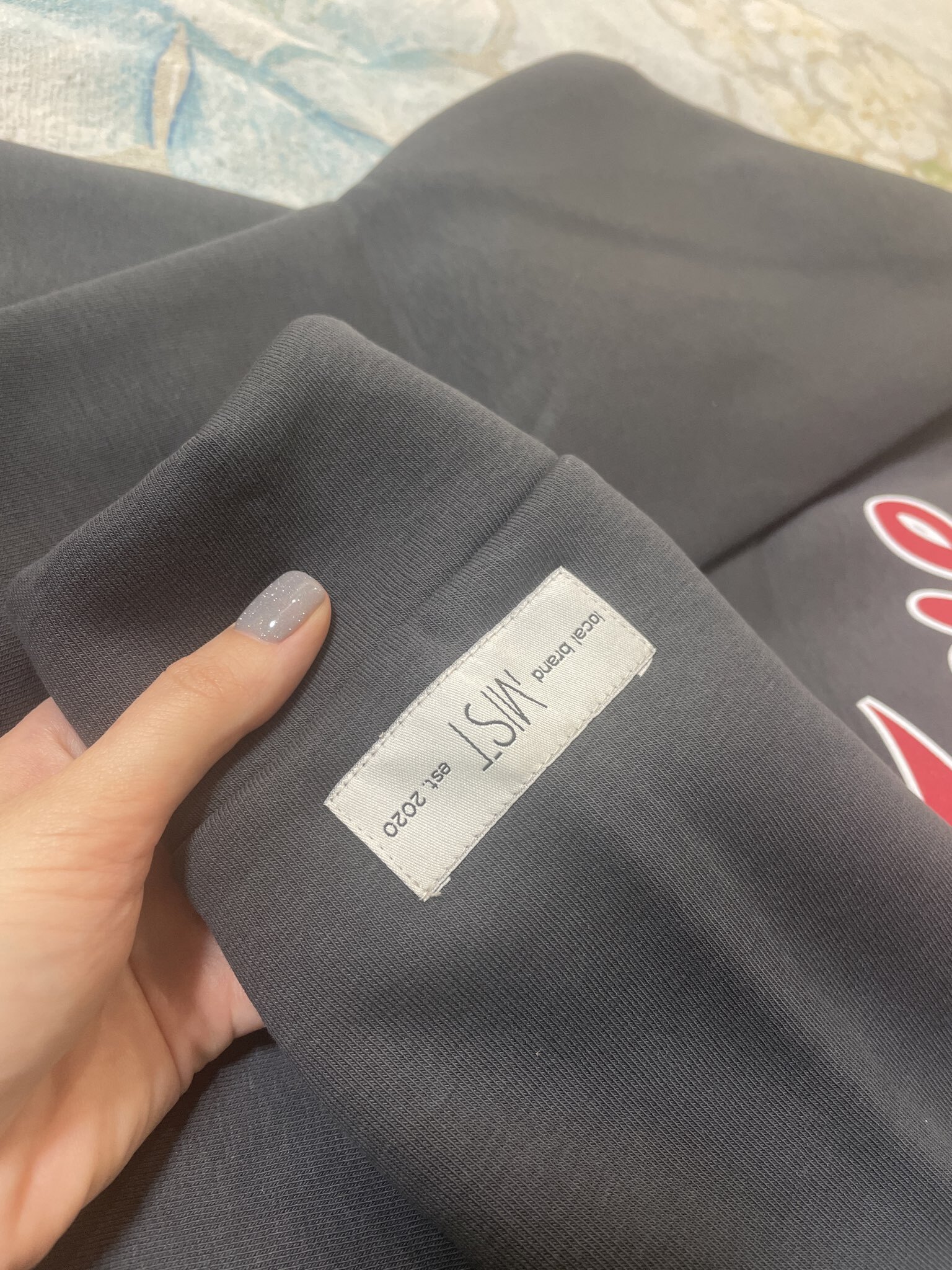 Фотография покупателя товара Свитшот женский удлинённый с начёсом MIST Cozy style, графит, размер 56 - Фото 4