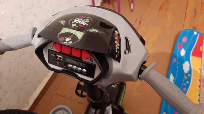 Фотография покупателя товара Велосипед трехколесный Nika ВД5М, колеса EVA 10"/8", цвет амарантовый - Фото 5