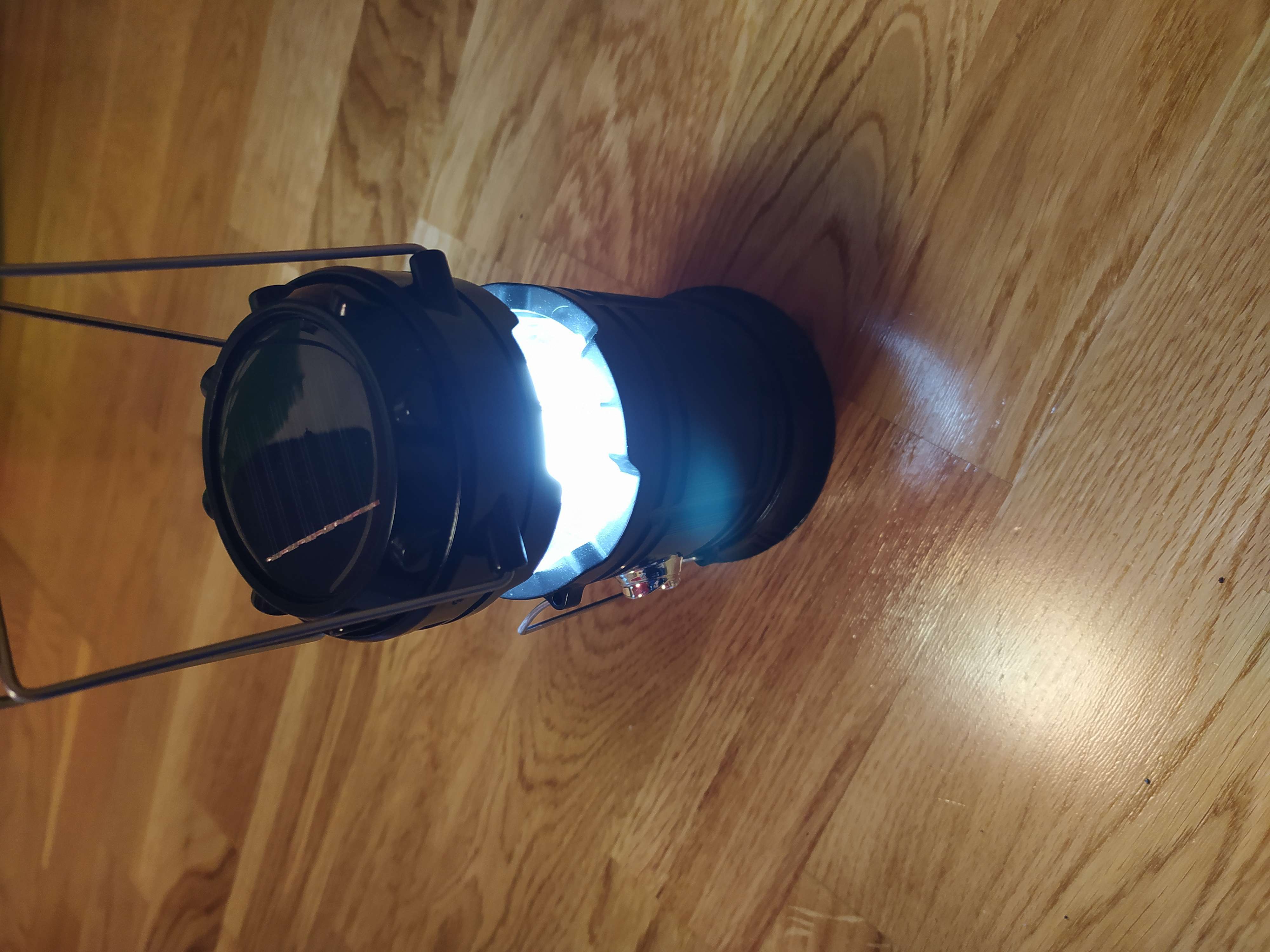 Фотография покупателя товара Фонарь кемпинговый аккумуляторный "Мастер К.", 1800 мАч, 7 LED, солнечная батарея, черный - Фото 10