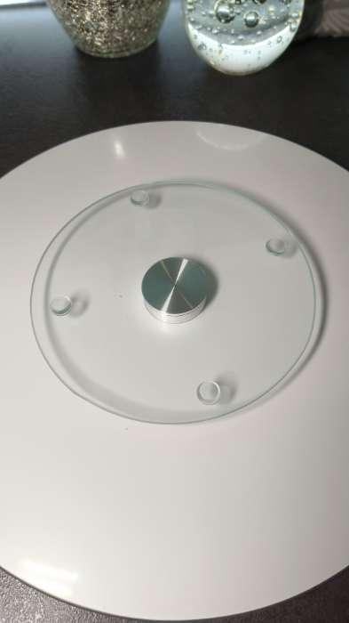 Фотография покупателя товара Подставка для торта Доляна «Голубой агат», d=32 см, вращающаяся, стекло, синяя - Фото 2