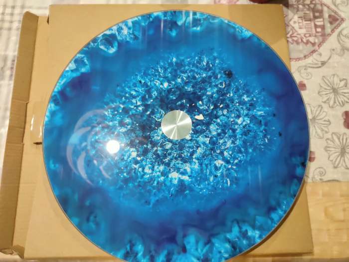 Фотография покупателя товара Подставка для торта Доляна «Голубой агат», d=32 см, вращающаяся, стекло, синяя - Фото 3