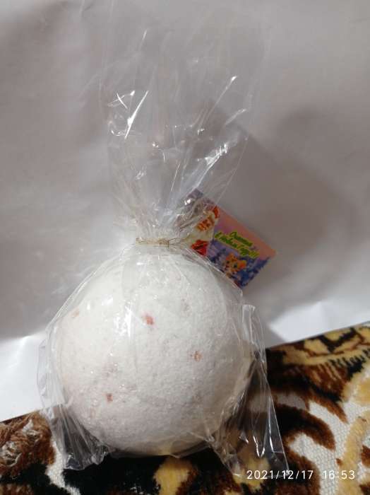 Фотография покупателя товара Шипучая бомбочка из гималайской соли "Счастья в Новом Году" с эфирным маслом ванили, 140гр - Фото 1