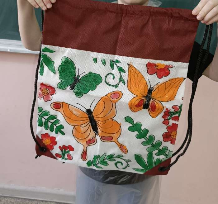 Фотография покупателя товара Мешок для обуви под раскраску «Пони» 34×40 см, спанбонд - Фото 4