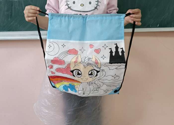 Фотография покупателя товара Мешок для обуви под раскраску «Пони» 34×40 см, спанбонд - Фото 6