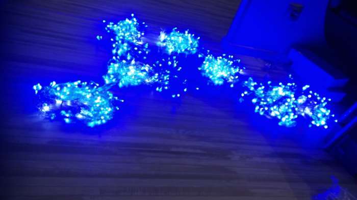 Фотография покупателя товара Гирлянда «Бахрома» 3 × 0.6 м, IP44, УМС, прозрачная нить, 160 LED, свечение синее, мерцание белым, 220 В - Фото 4