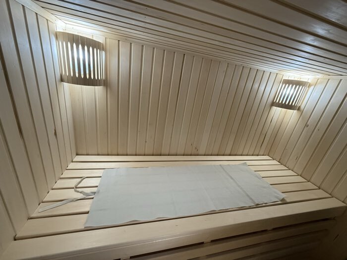 Фотография покупателя товара Абажур для бани и сауны «Кинжал», липа, настенный, угловой, «Добропаровъ» - Фото 1