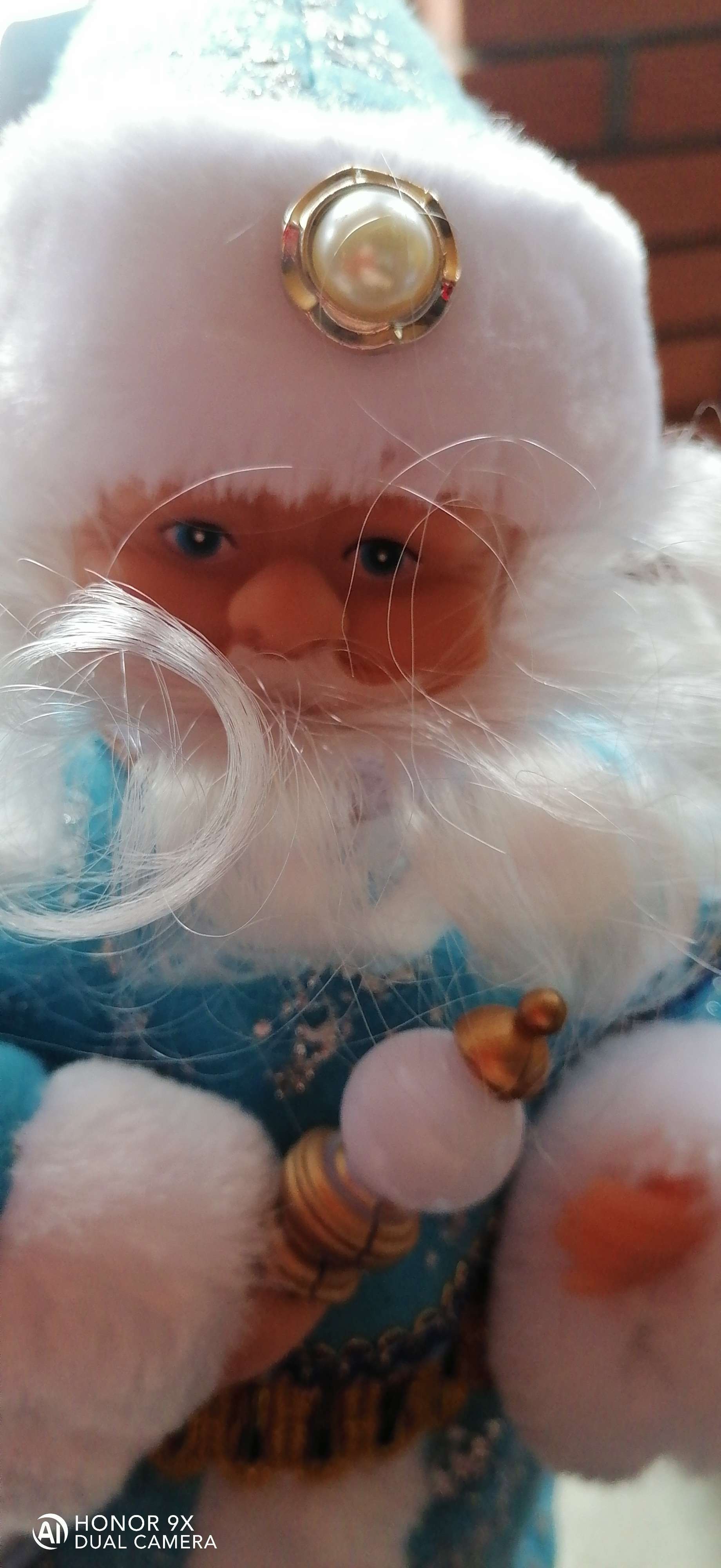 Фотография покупателя товара Дед Мороз "В синей шубе с посохом" двигается, 39 см, голубой - Фото 7