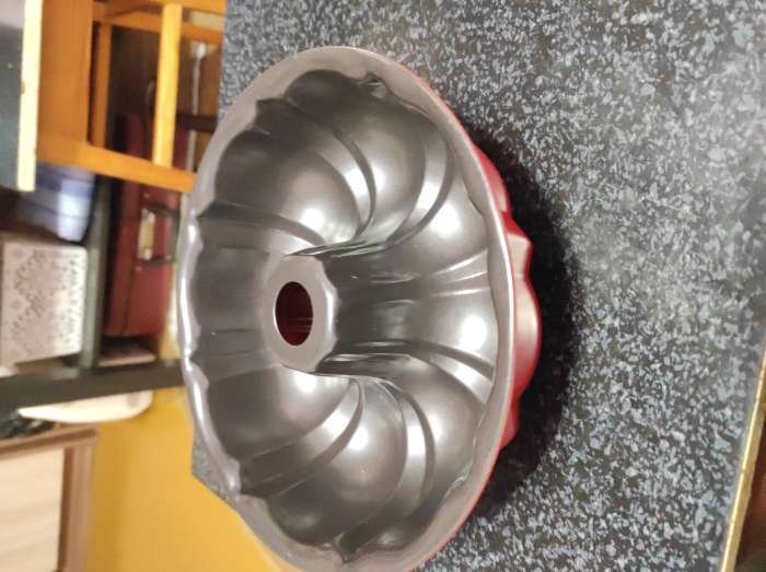 Фотография покупателя товара Форма для выпечки «Немецкий кекс. Ренард», d=23 см, антипригарное покрытие, цвет бордовый - Фото 3